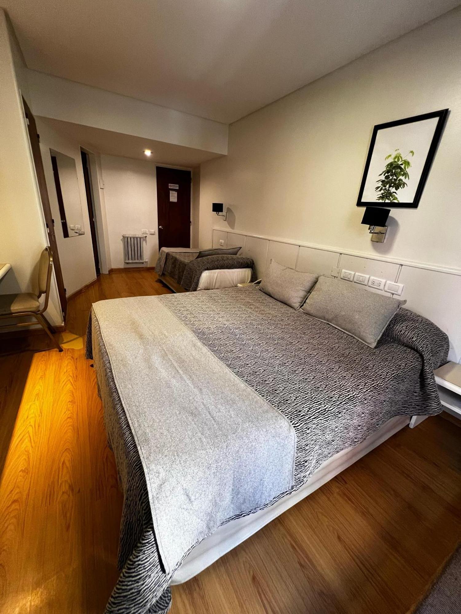 Hotel Dion Mar del Plata Buitenkant foto
