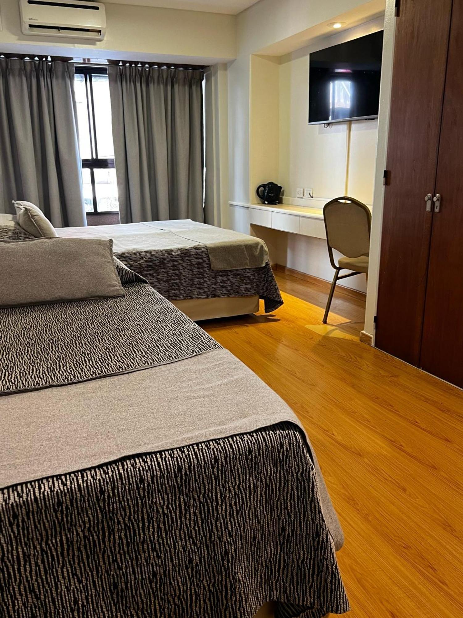 Hotel Dion Mar del Plata Buitenkant foto